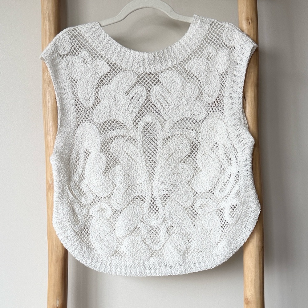 POL Romantic Boho Round Neck White Crochet Loose Knit Sleeveless Sweater Top OS - Picture 6 of 15